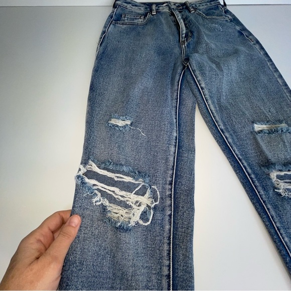 PacSun Medium Mom Jeans Ripped Knee Sz 24 - Picture 6 of 17